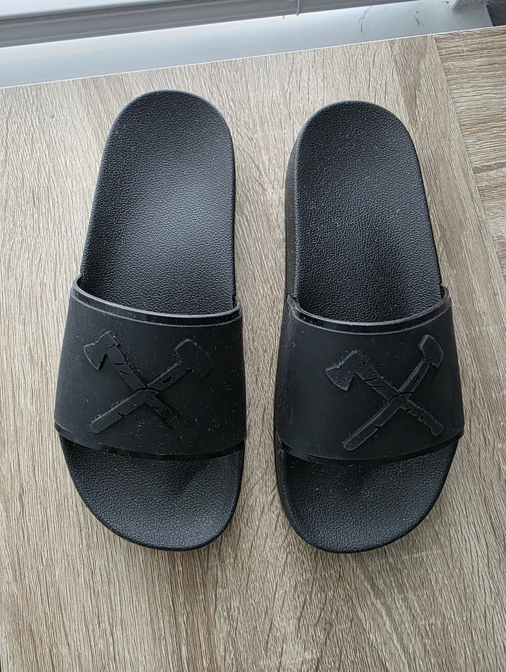 HWMF Men's Black Slide Sandals with Crossed Axe Detail Size 6-7